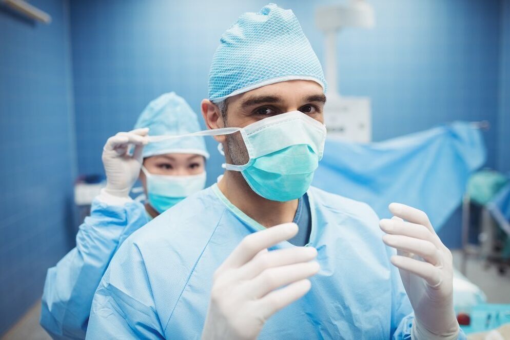 Operación para eliminar a curvatura do pene